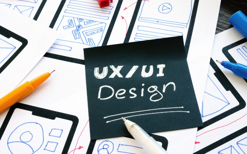 Mối quan hệ giữa UI và UX